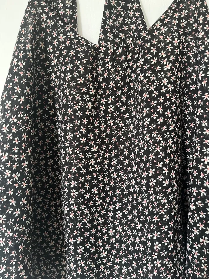 Top à bretelles motifs fleurs - photo numéro 2