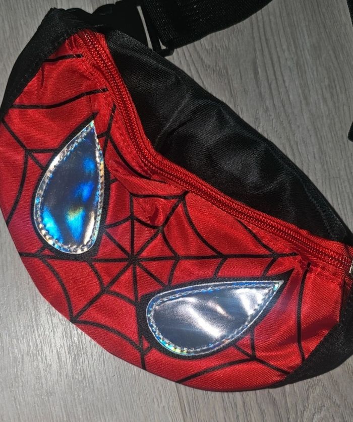 Banane spiderman - photo numéro 2