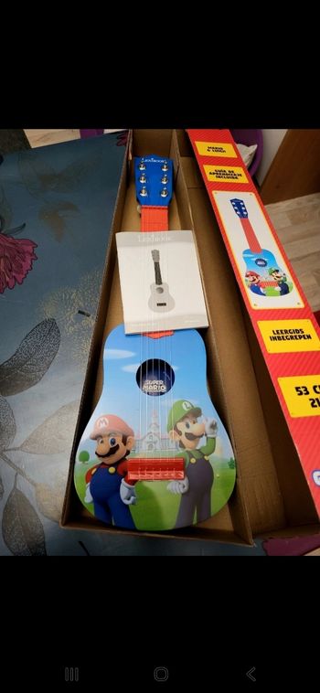 Guitare Mario