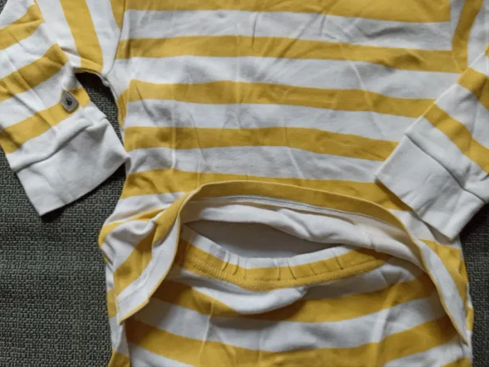 Combinaison rayée Petit Bateau 24m en TBE - photo numéro 4