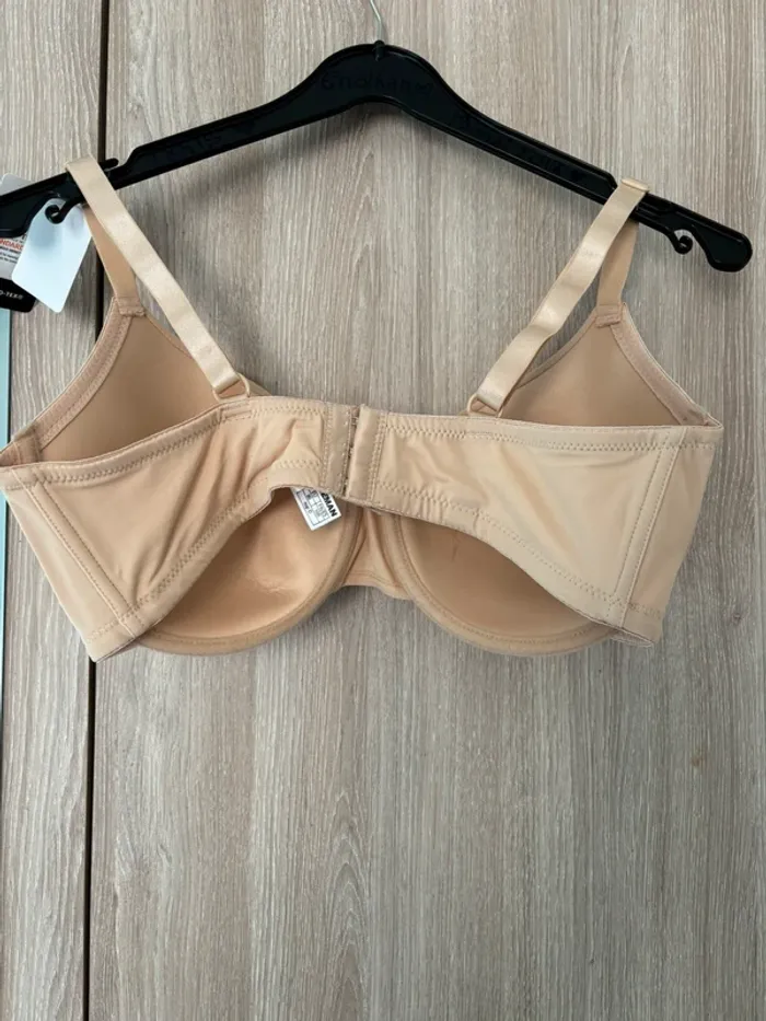 Soutien gorge - photo numéro 3