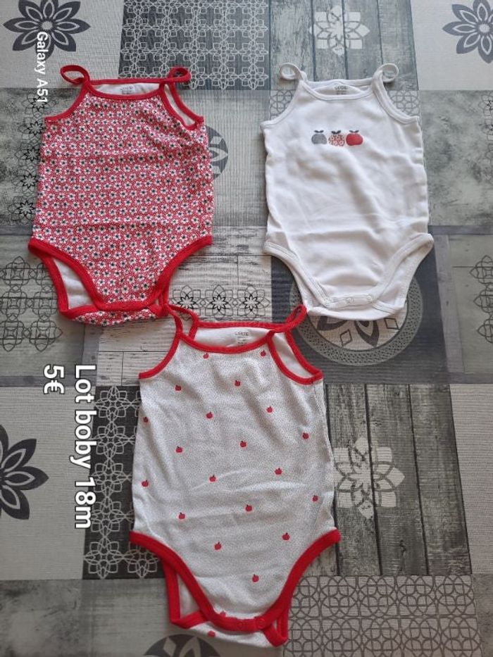 Lot de 3 bodys 18 mois