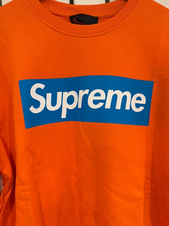 Pull / Sweat orange Supreme Taille XL - photo numéro 2