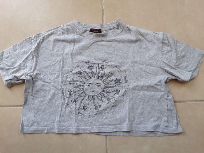 T-shirt gris crop top XS SHEIN TBE