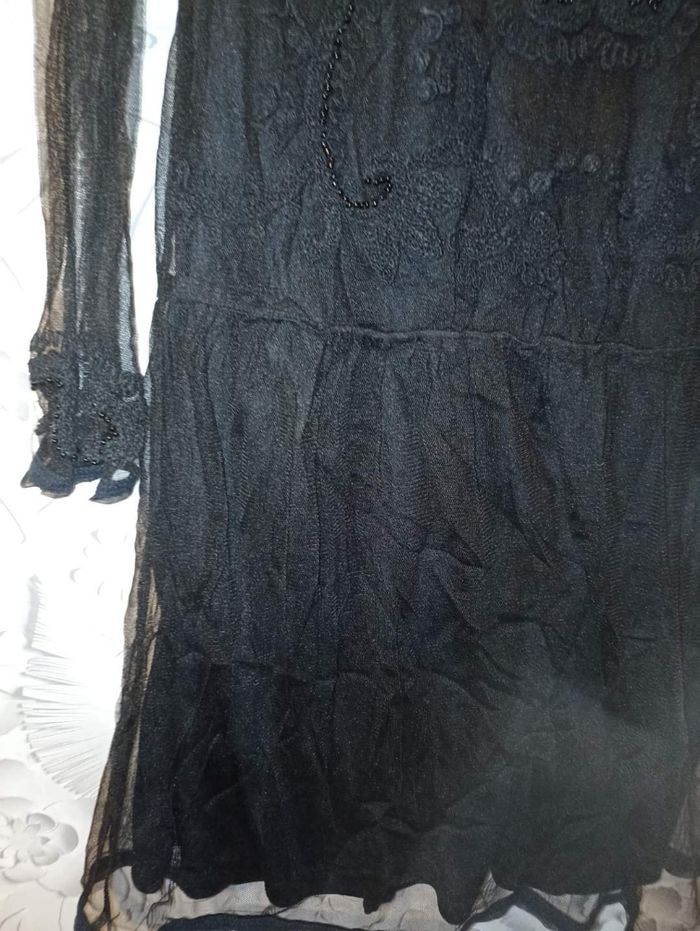 Robe noir - photo numéro 3