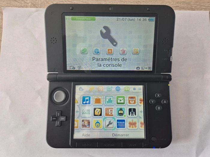 Nintendo 3DS XL - Etat comme neuf - photo numéro 8