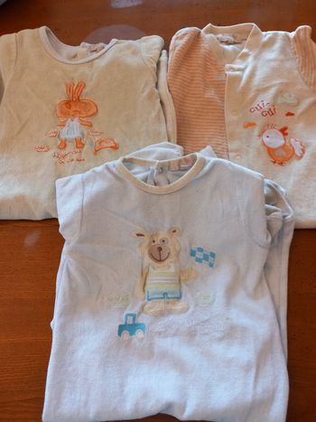Lot 3 pyjamas