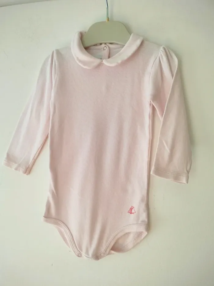 (e) bodie Petit bateau 12mois