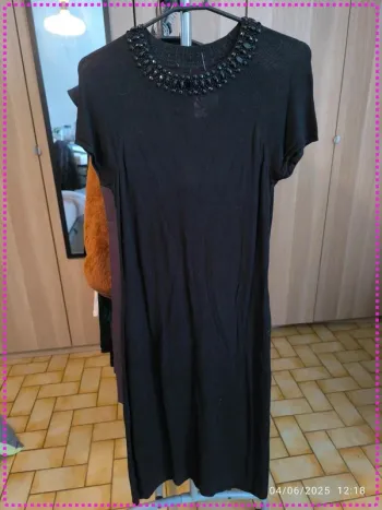 Robe noire (40)