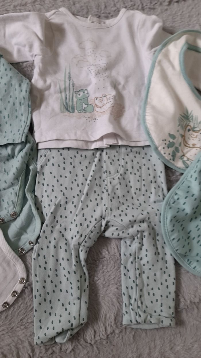 Ensemble complet 1 mois - photo numéro 3