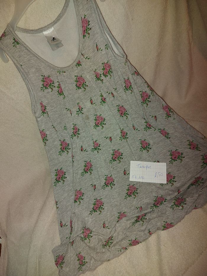 Vêtements tailles différentes - photo numéro 5