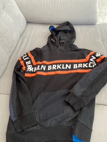 Sweat à capuche noir 12 ans