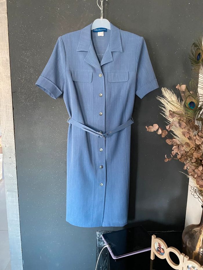 Robe chic Lisa Chesnay voir mensurations