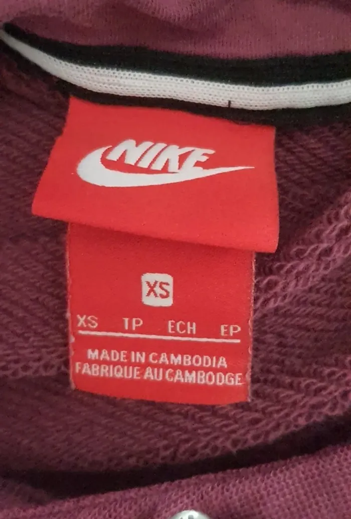 Magnifique Sweat Nike - photo numéro 5