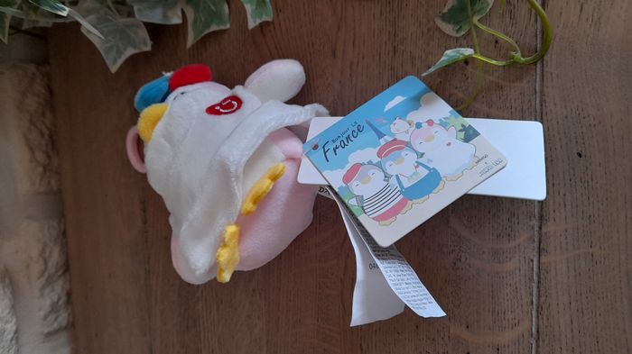 Peluche porte-clés Miniso neuve Mini Family Pingouin Série France - photo numéro 3