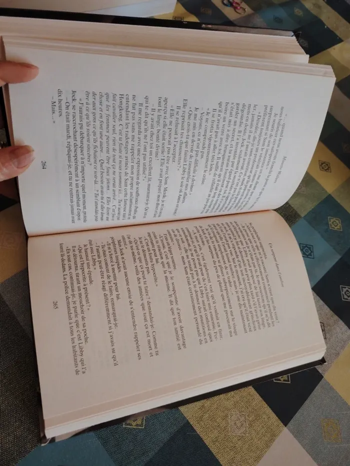 Livre Un serpent dans l'ombre - photo numéro 9