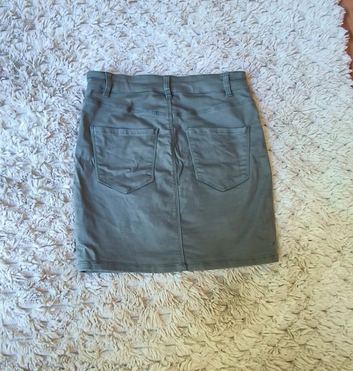 Jupe kaki - photo numéro 2