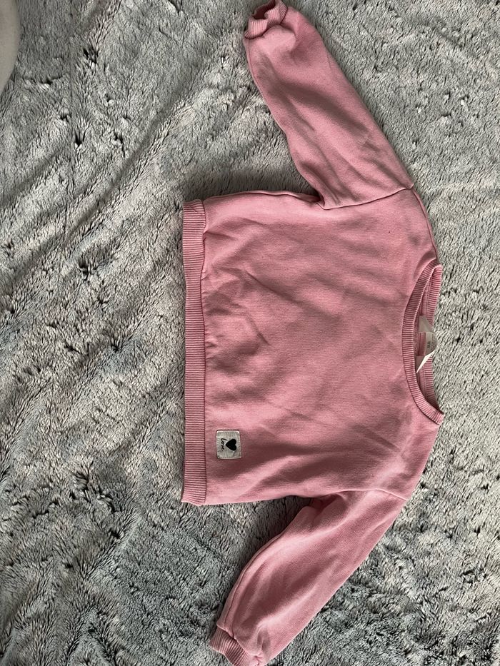 Ensemble jogging rose H&M 1 an et demi/2ans - photo numéro 5