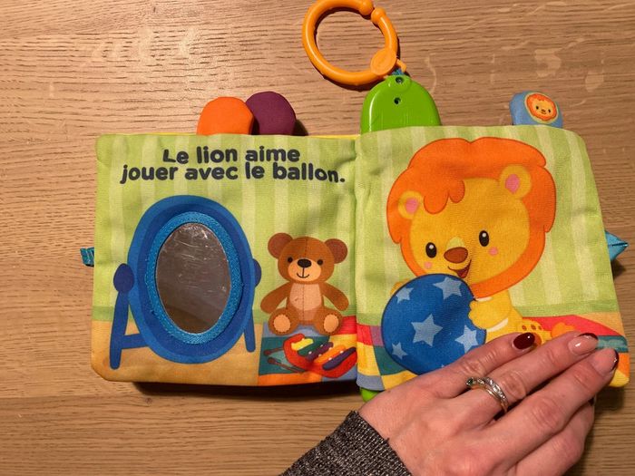 Baby livre à surprises vtech livre interactif - photo numéro 5