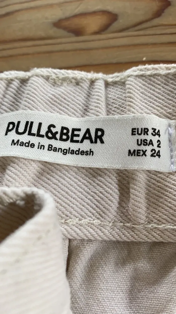 Jean femme pull&bear - photo numéro 2