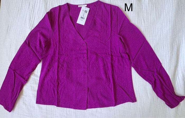 Blouse Bizzbee neuve avec étiquette – Taille M