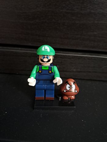 Figurine Luigi type Lego