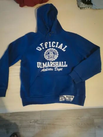 Sweat shirt capuche