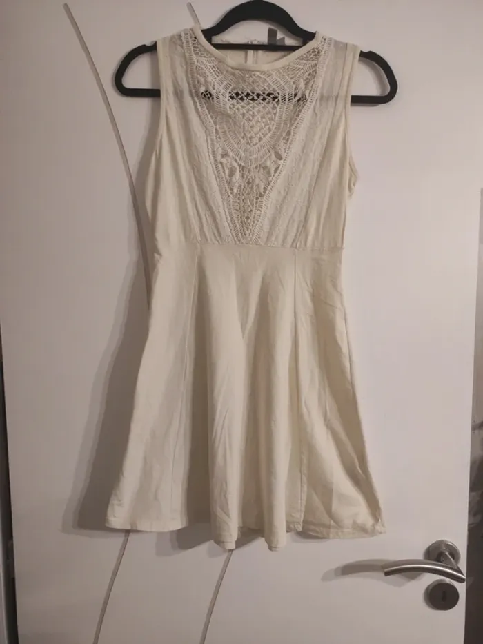 Robe été crème Asos tailleS