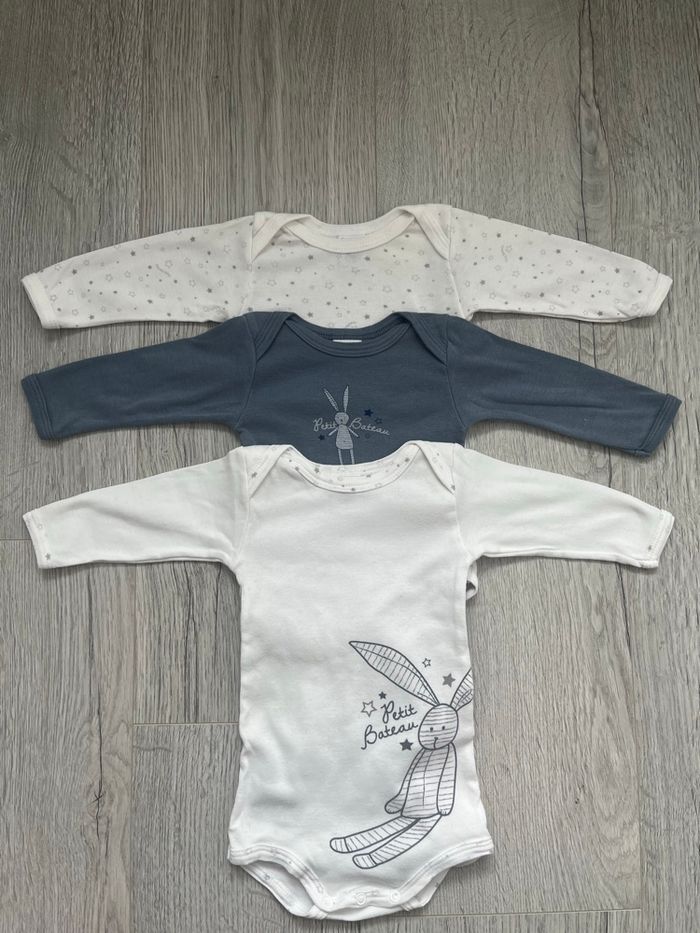 Lot de 10 bodies ML bébé – 3 mois / marques Kiabi, Tex, Petit Bateau & Absorba - photo numéro 3