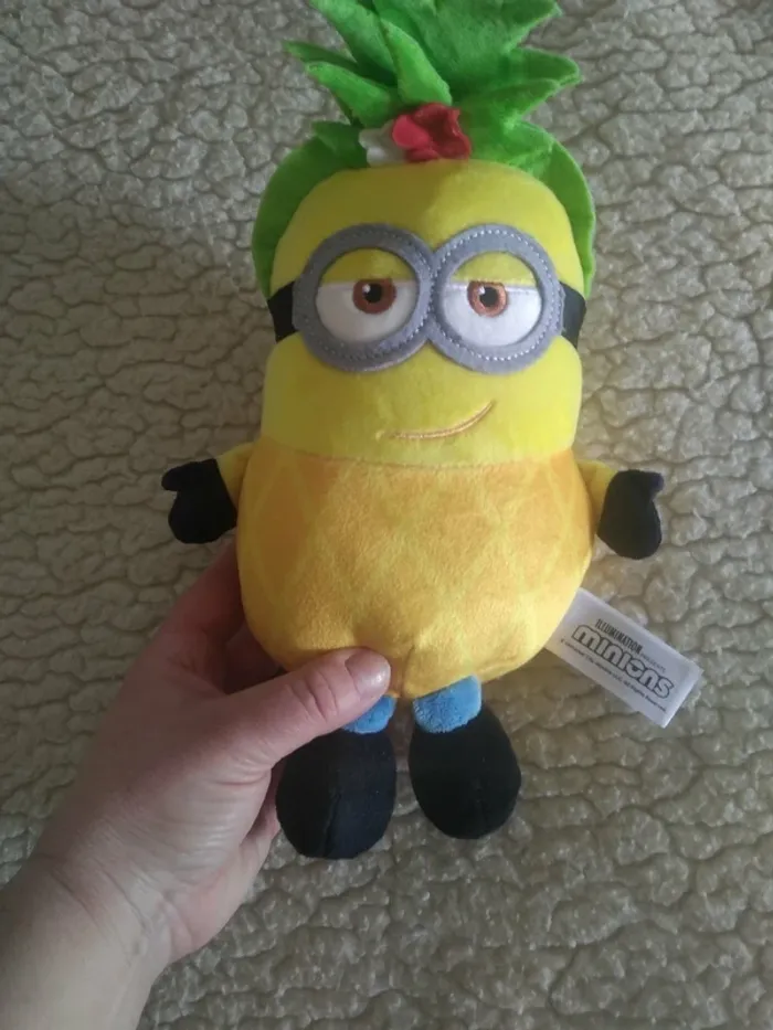 Peluche Minion Fruits Ananas - photo numéro 2