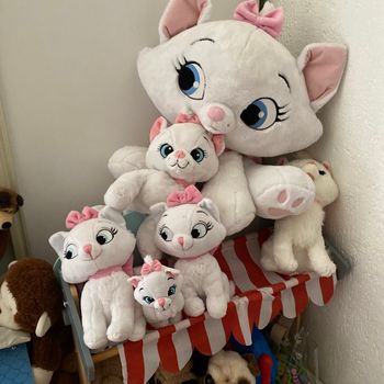 Gros lot p peluches Marie