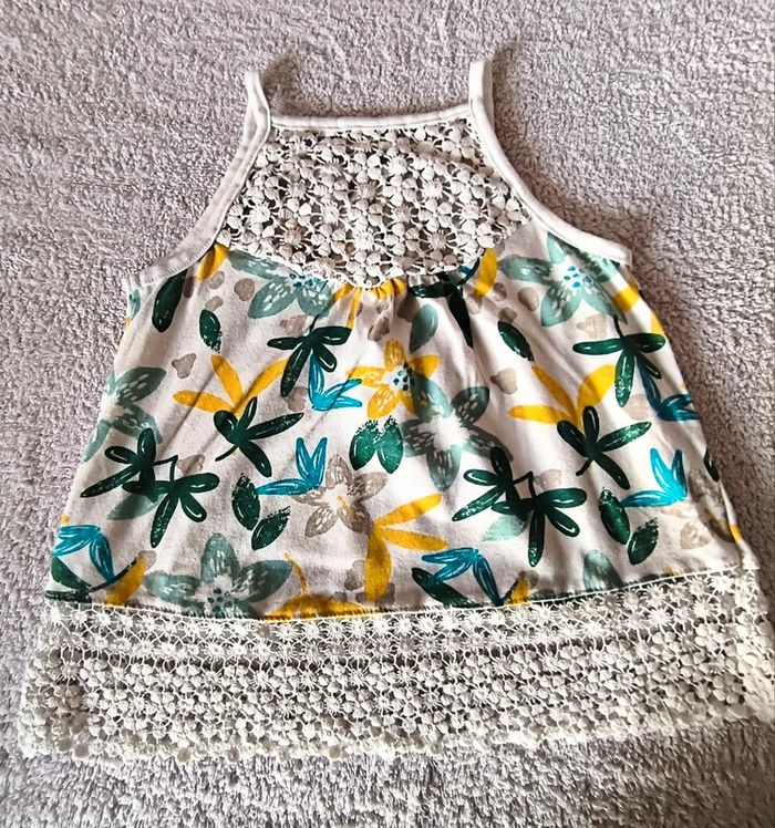 Lot de 7 vêtements, robe/jupe/tee-shirts manches longues, 5 ans - photo numéro 7