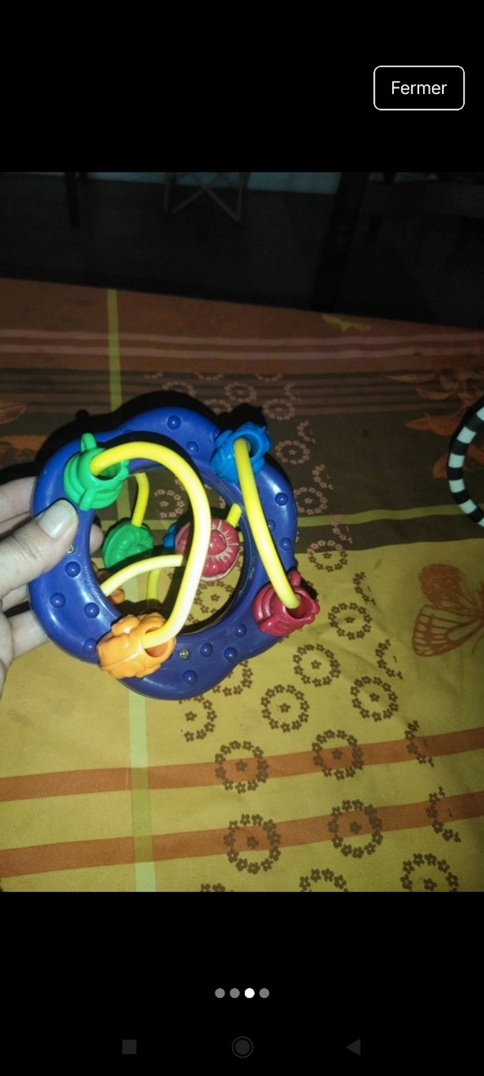 Jouet bébé 
J9