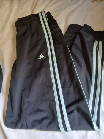 Jolis ensemble Adidas 