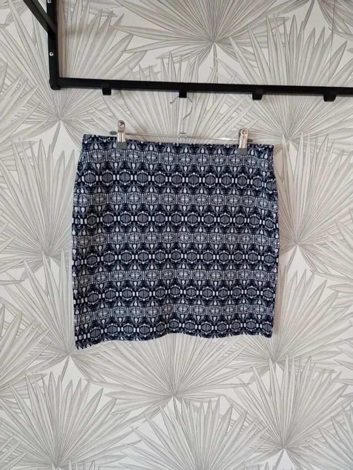 Jolie jupe Promod taille 40