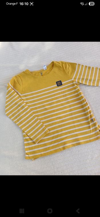 T.shirt garçon taille 8 ans