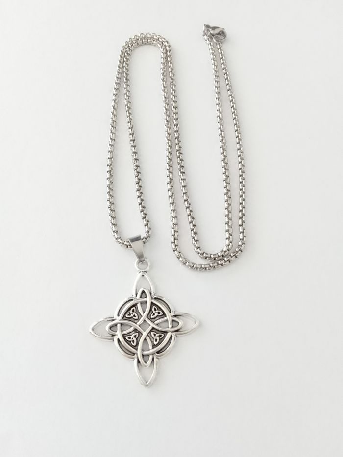 Chaîne + pendentif celtique - photo numéro 2