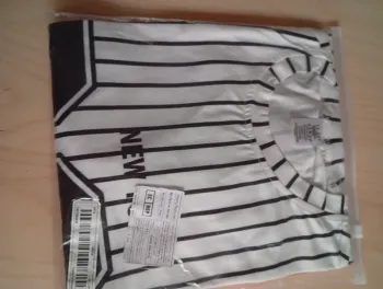 Robe Neuve 11/12 ans Gratuite
