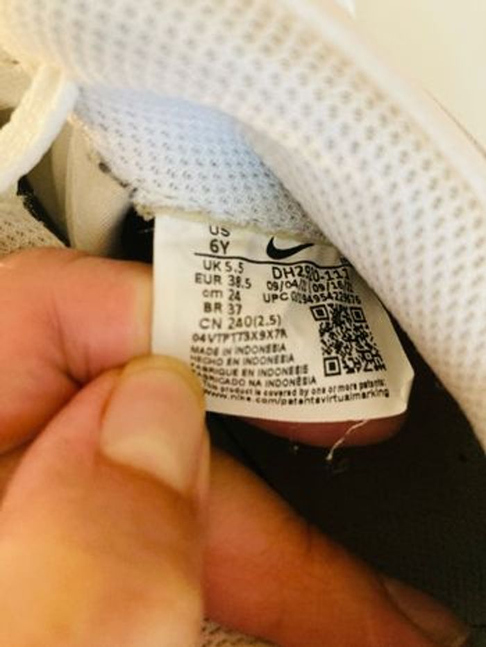 Baskets Nike Air force one pointure 38,5 - photo numéro 5