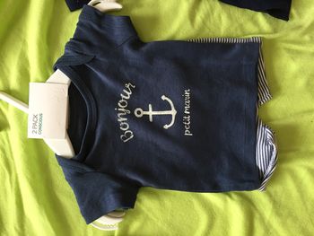 Ensemble T-shirt marin Taille 50 neuf