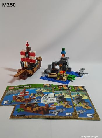 Lego Minecraft 21152 (M250)