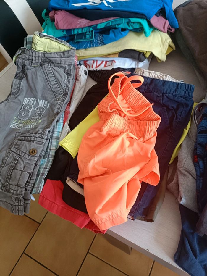 Lot vêtements garçon 6 ans - photo numéro 4