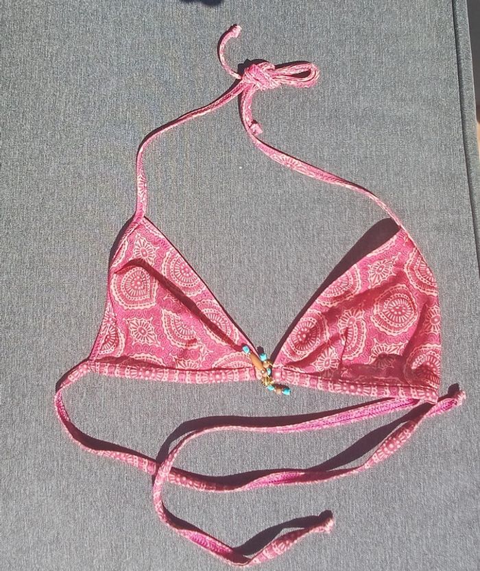 Haut de bikini triangle. Tex taille 38