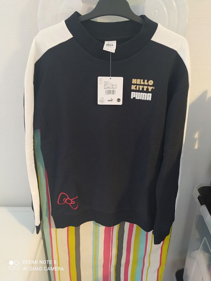 Sweat hello Kitty taille 12ans neuf Puma
