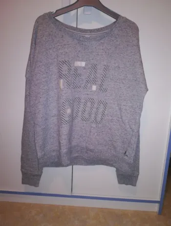 Pull de sport gris " Real good", Domyos, taille L, très bon état
