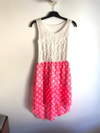 Robe asymétrique et à pois 12ans