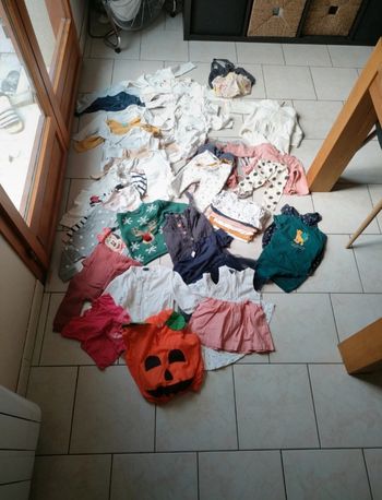 Lots vêtements bébé