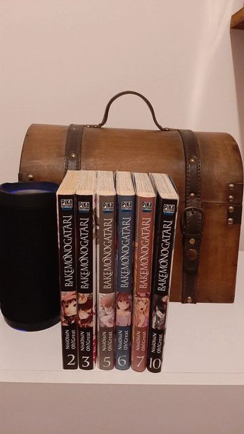 Manga Bakemonogatari lot tome 2, 3, 5, 6, 7 et 10