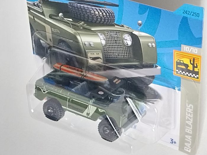 Hot Wheels Land Rover Série II Première Édition 2023 - photo numéro 2
