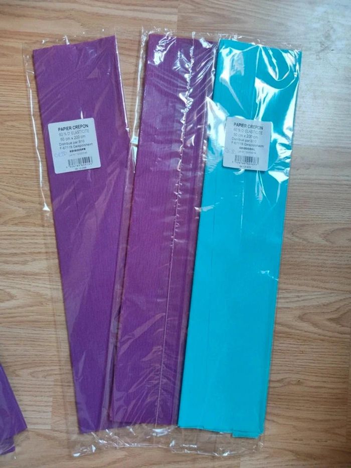 Lot de 3 rouleaux de papier crépon 2m x 50 cm violet et turquoise